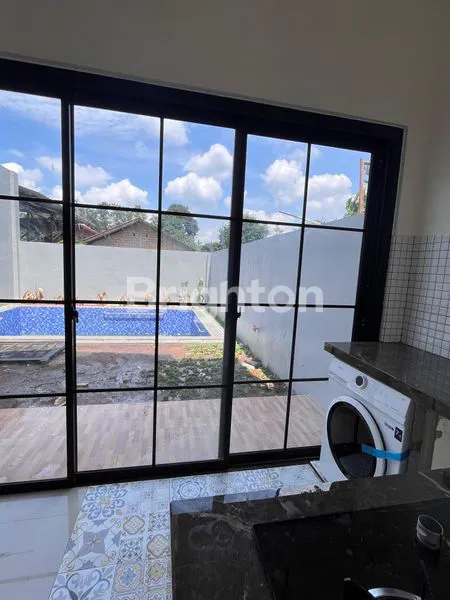 image RUMAH 2 LANTAI DENGAN KOLAM RENANG PRIBADI – HARGA 1,3M-AN DI BOGOR DEKAT TANGERANG DAN SAWANGAN (4)