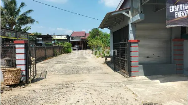 image RUMAH LUAS, LETAK PINGGIR JALAN BESAR,TANJUNG MORAWA,DELI SERDANG, SUMATRA UTARA (2)
