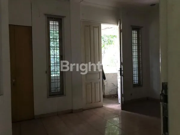 image RUMAH LUAS 410 DI GIRI LOKA 3 SERPONG, DEKAT PUSAT PENDIDIKAN INTERNASIONAL (3)