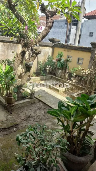 image DIJUAL RUMAH 2 LANTAI HOOK – JL. BADAK SARI, RENON, DENPASAR (6)