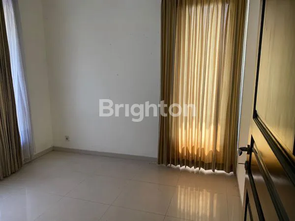 image MURAH! RUMAH 2 LANTAI SIAP HUNI WISATA BUKIT MAS (5)