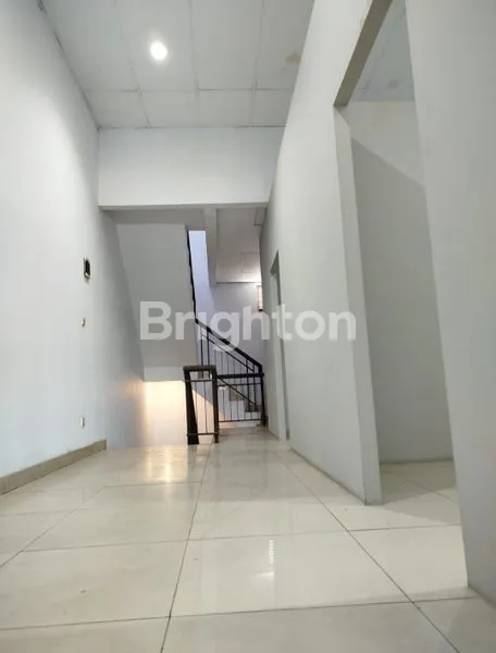 image SEWA RUKO MEKAR WANGI 2LT.SIAP PAKAI.DI JALAN BESAR COCOK UNTUK SEGALA USAHA (4)