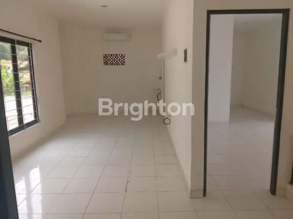 image RUMAH CLUSTER SANGAT STRATEGIS 3 MENIT KE PINTU TOL PONDOK AREN (8)