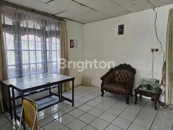 image RUMAH COCOK UNTUK USAHA DI GUNUNG GUNTUR (2)