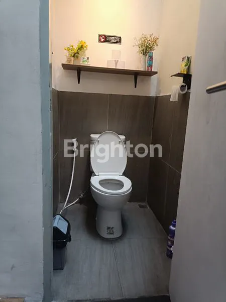 image DI JUAL RUKO 1  1/2 LANTAI JALAN UTAMA TUKAD BATANGHARI  PARKIRAN LUAS DEKAT RENON (5)