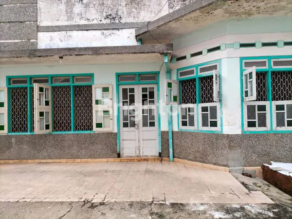 image RUMAH LUAS JALAN PANGLIMA SUDIRMAN MADIUN (3)