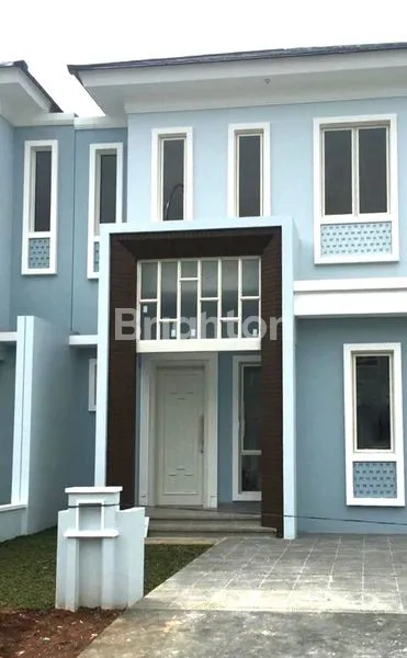 image CLUSTER CHIARA @ SUVARNA SUTERA, TANGERANG, 2 LANTAI, TERAWAT, SIAP HUNI (2)