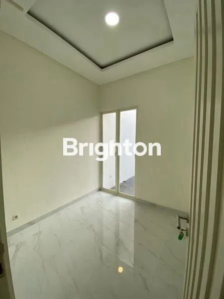 image NEW HOUSE 2 LANTAI BARU GRESS MINIMALIS DEKAT BANGET KE RAYA JEMUR ANDAYANI KENDANGSARI AHMAD YANI (5)