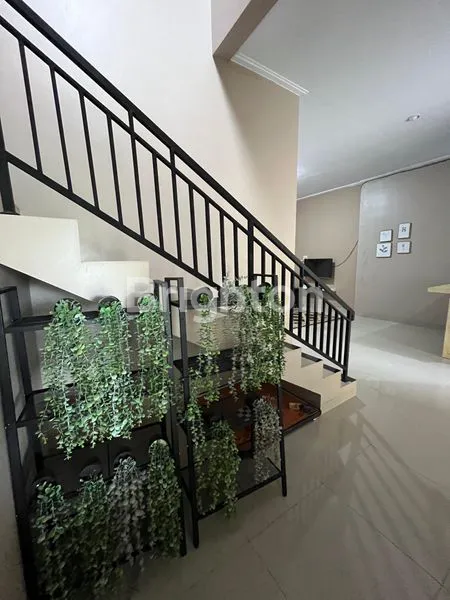 image RUMAH 2 LANTAI FULL FURNISHED DENGAN ROOFTOP – SURYA ASRI CIJERUK BOGOR, DEKAT WISATA & KOLAM RENANG (4)