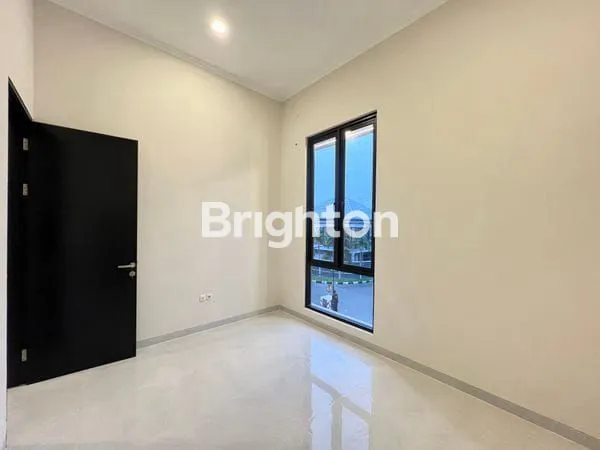image NEW GRESS HOUSE 2 LANTAI BARU UNIT HOOK MINIMALIS 2 UNIT JEJER LEBAR 9 DEKAT UNIVERSITAS UBAYA TENGGILIS RUNGKUT PRAPEN (8)