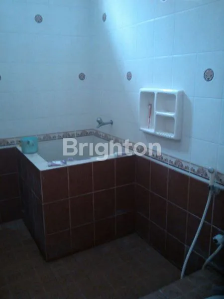 image RUMAH MEWAH SIAP HUNI, HADAP SELATAN, LT 342M² (6)