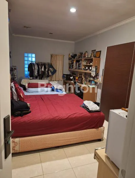 image RUMAH 3 LANTAI LT 101M² DI KEBON JERUK (5)