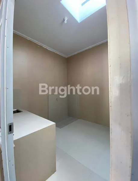 image RUMAH SIAP HUNI DENGAN KOLAM AIR HANGAT, DEKAT WISATA ALAM, SEJUK DAN NYAMAN (5)