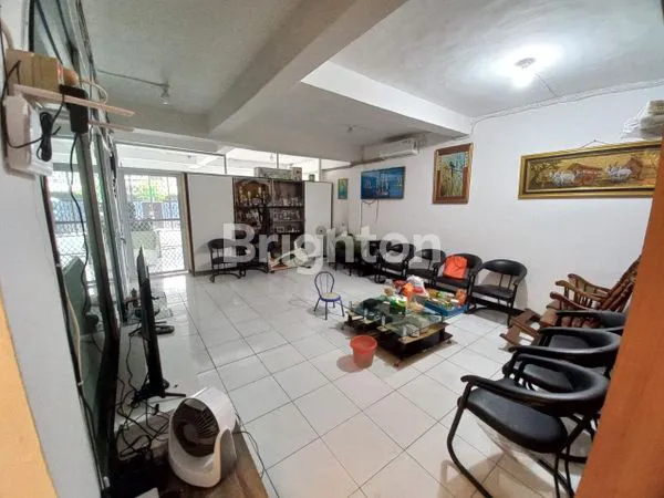 image RUKO LOKASI STRATEGIS 0 JALAN RAYA PUSAT KERAMAIAN KOMPLEK RUKO PERMATA HIJAU  (3)