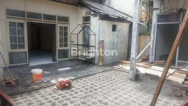 image RUMAH HOOK TAMAN HOLIS, LT 330M² 3KT (3)