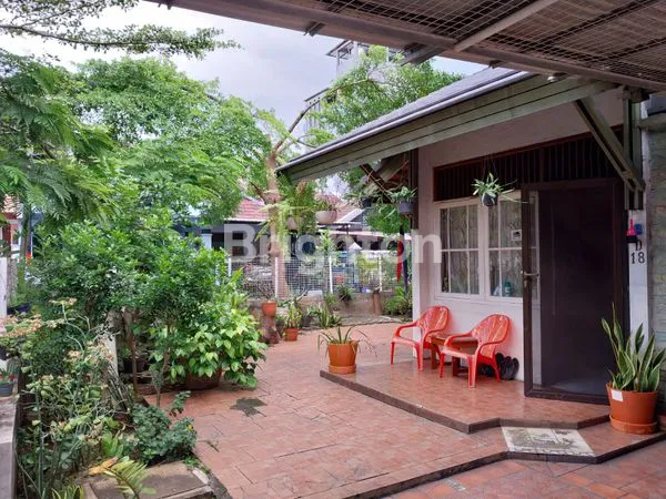 image RUMAH HOEK TAMAN PEGANGSAAN INDAH DEPAN TAMAN (2)
