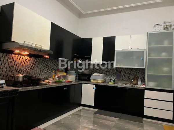 image RUMAH DI NGINDEN INTAN BARAT  (4)