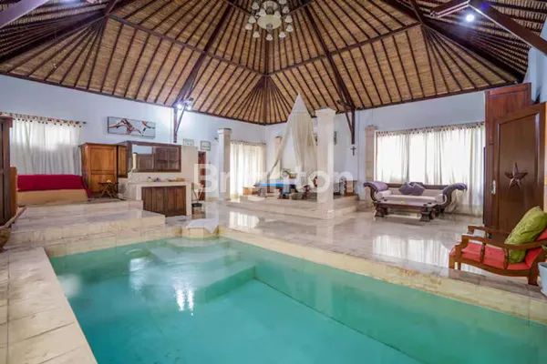 image BUC! VILLA 1 BEDROOM & PRIVATE POOL EKSKLUSIF DI LOKASI PREMIUM CANGGU BALI  (1)