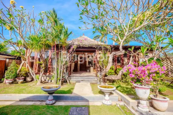 image BUC! VILLA 1 BEDROOM & PRIVATE POOL EKSKLUSIF DI LOKASI PREMIUM CANGGU BALI  (6)