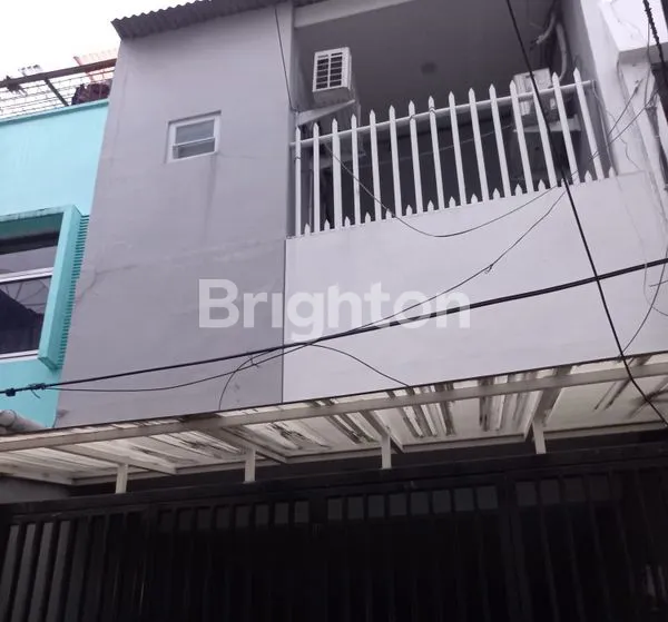 image RUMAH MINIMALIS HARGA TERJANGKAU PUNYA GARASI MOBIL (6)