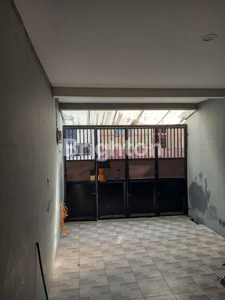 image RUMAH MINIMALIS HARGA TERJANGKAU PUNYA GARASI MOBIL (2)