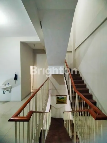 image RUKO 3 LANTAI LEBAR 5 METER, LOKASI PREMIUM DI CITRALAND ! (5)