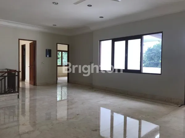 image RUMAH COCOK USAHA DEKAT WIJAYA DAN CBD SIMATUPANG LOKASI ANTASARI RAYA JAKARTA SELATAN  (4)