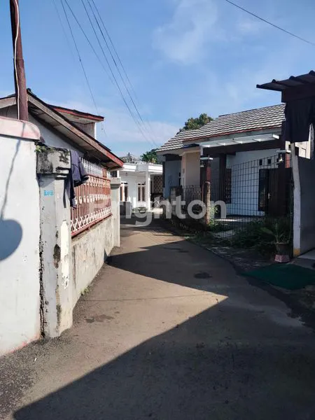 image TANAH BESAR ASRI DI LOKASI TENANG SANGAT BAGUS UNTUK INVESTASI DAN RUMAH TINGGAL (4)