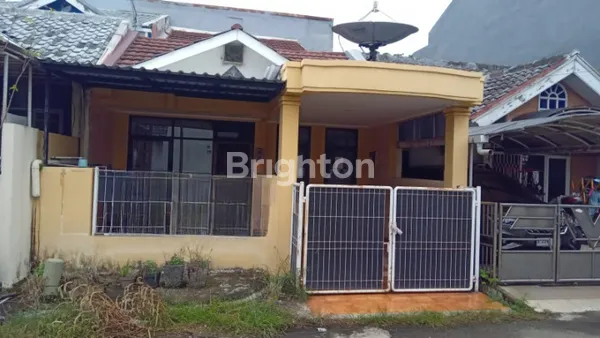 image RUMAH STANDART RAPIH DAN TERAWAT TAMAN MODERN (1)