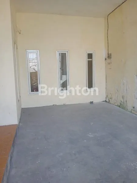 image RUMAH DESIGN KANTOR 3 LANTAI DI TAMBAK ADI SURABAYA (8)