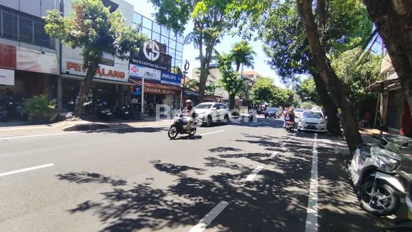 image RUKO 3 LANTAI STRATEGIS DI PUSAT BISNIS, DENPASAR BARAT DEKAT LEVEL 21 (8)