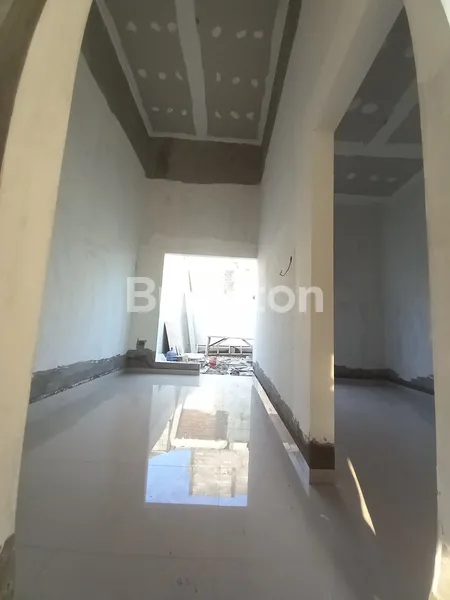 image RUMAH MINIMALIS 1 LT, PROSES FINISHING, MEDOKAN AYU, SURABAYA (2)