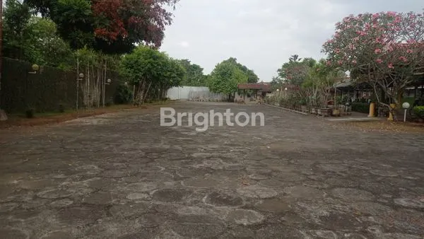 image TEMPAT USAHA LUAS DEKAT KOTA (2)