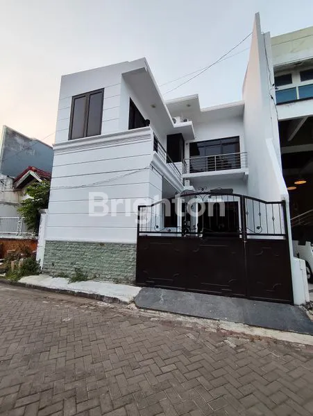 image JUAL RUMAH BARU GRIYA ASRI  PAKUWON CITY SURABAYA (1)