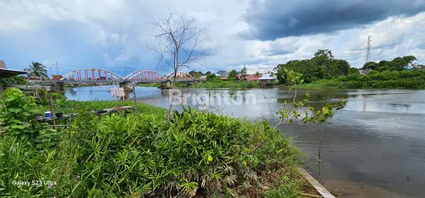 image TANAH KOMERDIAL TEPI SUNGAI SAMBAS COCOK UNTUK CAFE  (3)