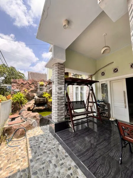 image RUMAH CANTIK DESAIN MEWAH DI TIRTASANI ROYAL RESORT (1)