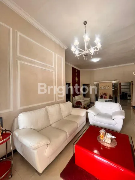 image RUMAH CANTIK DESAIN MEWAH DI TIRTASANI ROYAL RESORT (8)