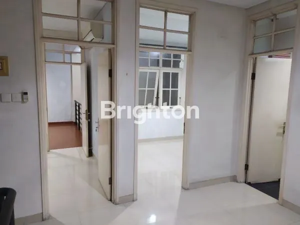 image RUMAH SEMI FURNISHED NYAMAN ANTI BANJIR DI LIPPO CIKARANG (7)