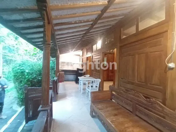 image RUMAH SEWA JOGLO DI TABANAN (2)