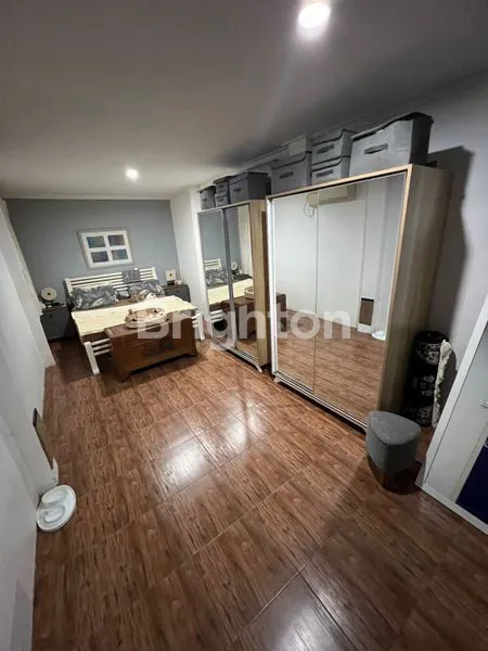 image RUMAH MEWAH 2 LANTAI DI BINTARO, LT 200M² (4)