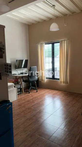 image RUMAH MEWAH 2 LANTAI DI BINTARO, LT 200M² (6)