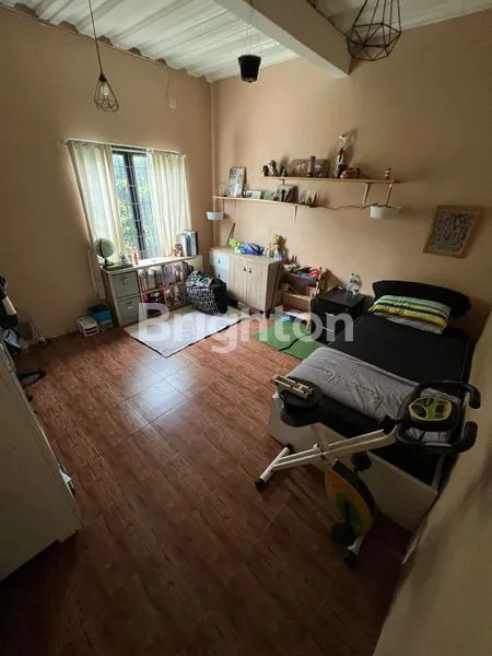 image RUMAH MEWAH 2 LANTAI DI BINTARO, LT 200M² (7)