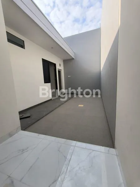 image RUMAH MINIMALIS MODERN COCOK UNTUK MAHASISWA, KELUARGA KECIL, 15 MENIT KE STASIUN GUBENG, DEKAT RUMAH SAKIT UNAIR, KAMPUS C UNAIR, KAMPUS ITS, GALAXY MALL (3)