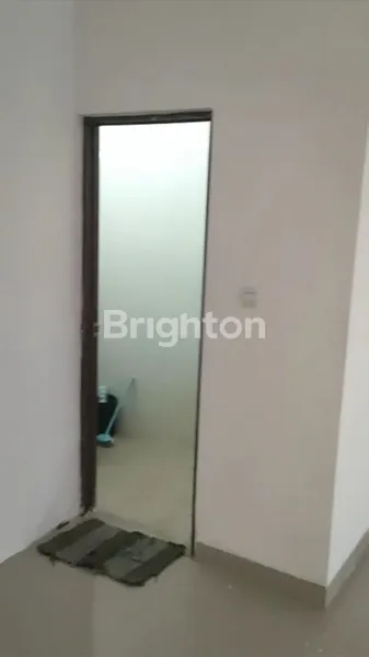 image RUKO 2 LANTAI DI JALAN DEWI SRI (6)