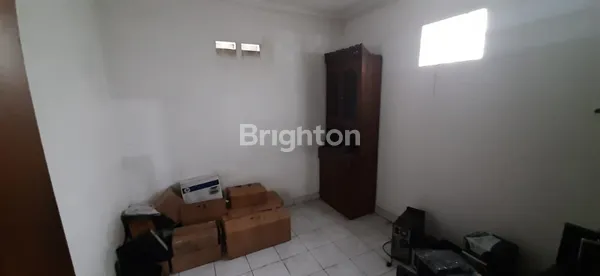 image DIJUAL RUKO 3 LANTAI STRATEGIS DI COLOMADU (8)