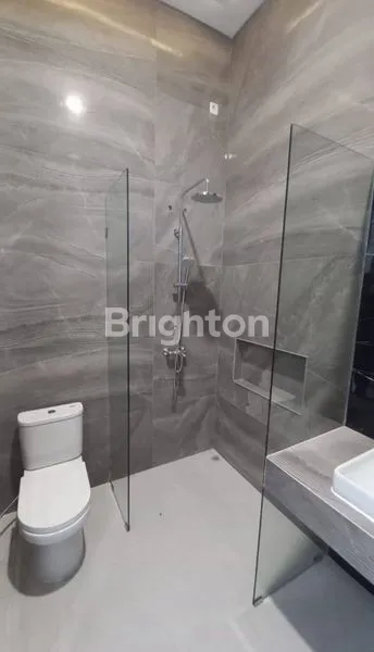 image RUMAH MEWAH FULLERTON CITRALAND LT 210 (5)