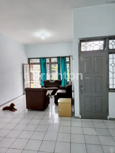 image RUMAH DI JUAL - PROPERTI STRATEGIS DI JALAN TASBIH (2)