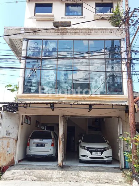 image RUMAH SURABAYA TENGAH DEKAT UNAIR (1)