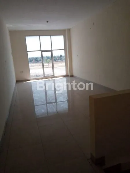 image DASCOLAND GRESIK RUKO 2 LANTAI LOKASI STRATEGIS NOL JALAN RAYA MANYAR (4)