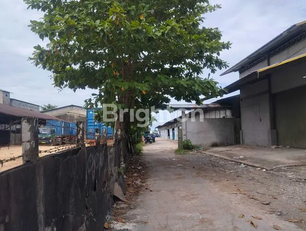 image GUDANG SEWA RANGKA BAJA DEKAT PELABUHAN KOMYOS SOEDARSO PONTIANAK BARAT (2)